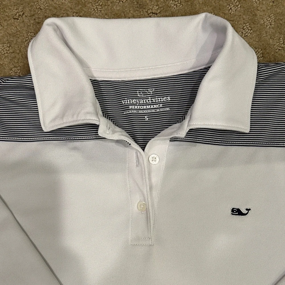 Vineyard Vines White Polo with Gray Stripes - Picture 2 of 2